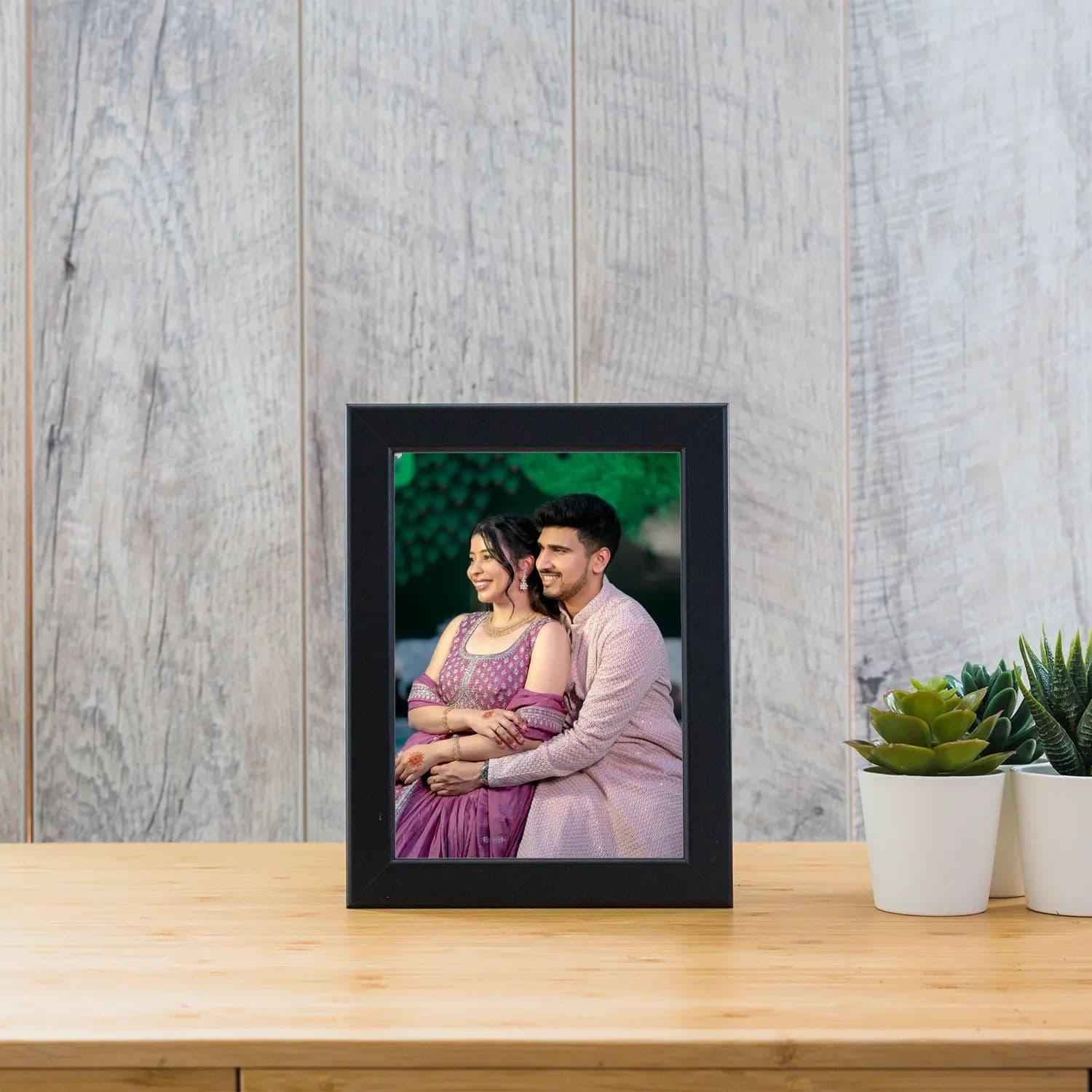 Table Top Photo Frame - Image 1